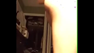 Sexy Asian main striptease